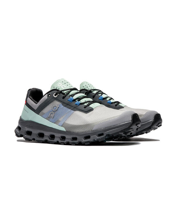 on-cloudvista-alloy-black-64.
